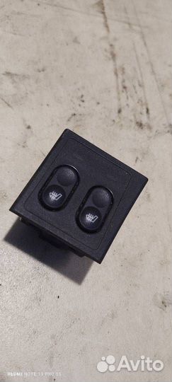 Кнопка обогрева сидений передняя LADA Priora 2011