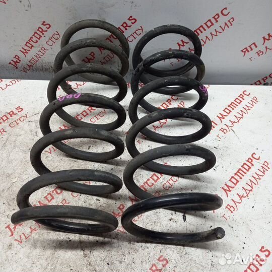 Пружина подвески задняя Volvo S60 седан B4164T