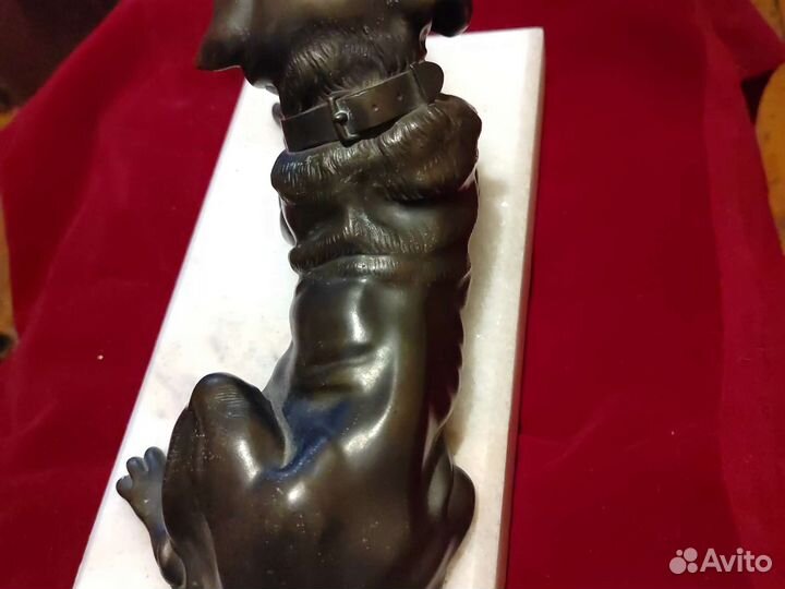 Собака Мастиф Бронза