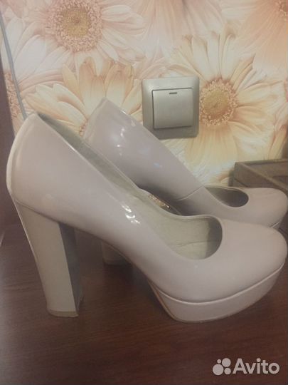 Продам туфли б/у.38 размер. 1000