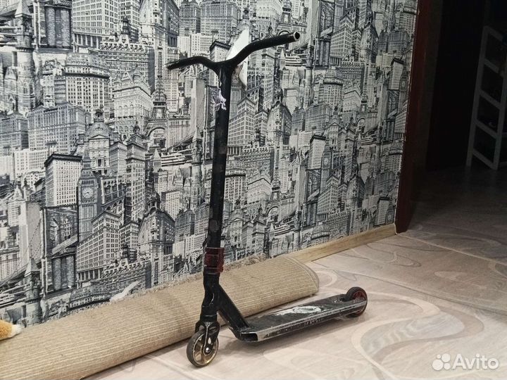 Трюковой самокат