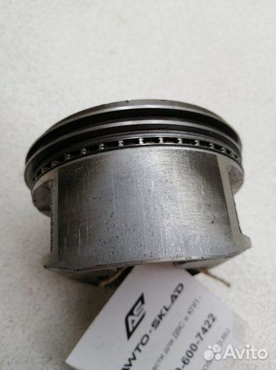 Поршень правый Toyota Harrier MCU10W 1mzfe