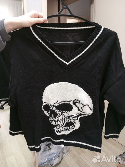 Свитера кофты женские