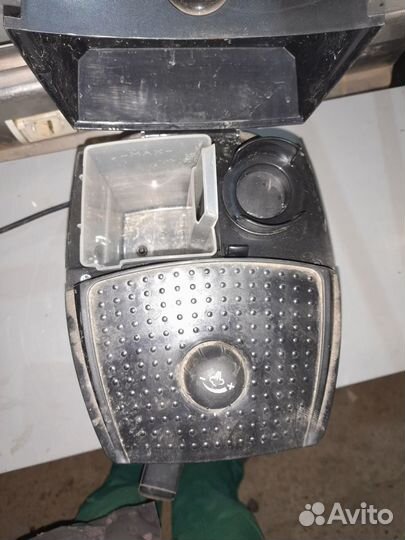 Кофеварка рожковая Delonghi EC145