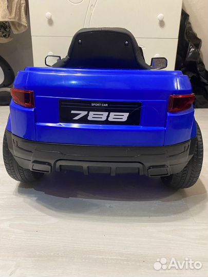 Детский электромобиль новый