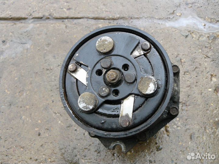 Компрессор кондиционера для Skoda Octavia