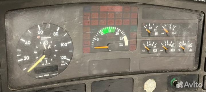 Панель приборов Mercedes-Benz O 404