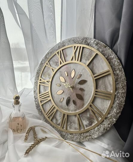 Часы из эпоксидной смолы