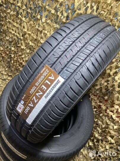 Bridgestone Alenza 001 235/65 R18 106V