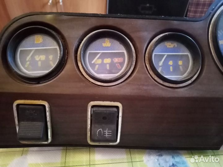 Панель приборов на 2106