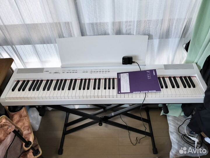 Электронное пианино Yamaha P-105WH