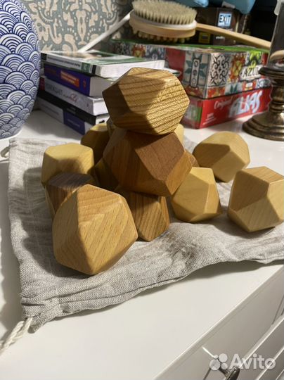 Деревянные камни Туми Иши