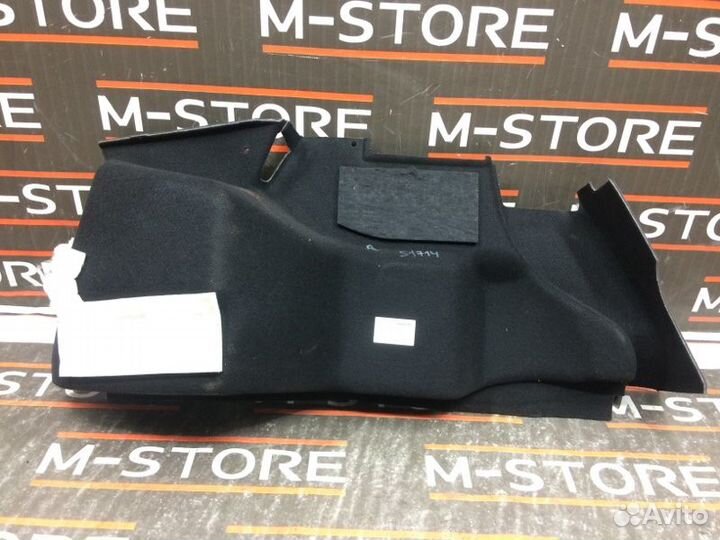 Обшивка багажника правая Mercedes-Benz E-Class