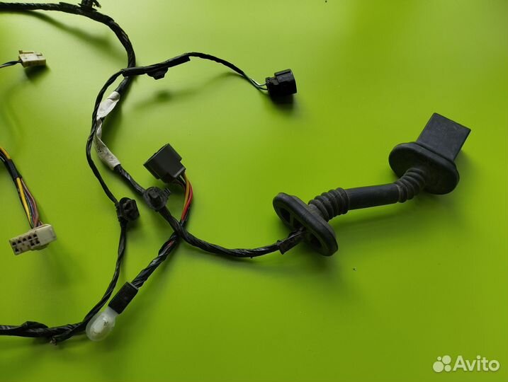 Проводка двери задней левой Mitsubishi Outlander