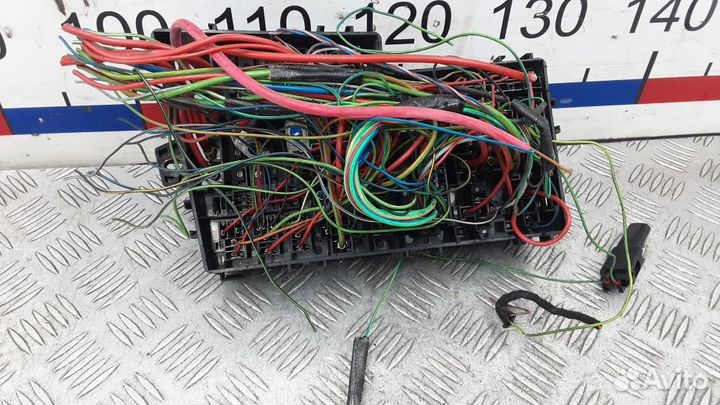 Блок предохранителей Ford Kuga