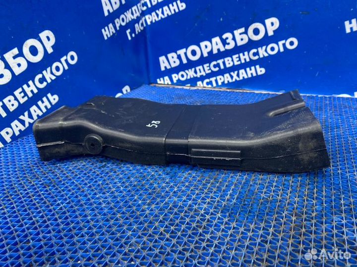 Воздуховод Nissan Murano Z50 внедорожник VQ35DE