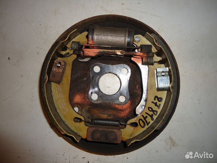 Тормозной механизм левый (Renault Symbol)