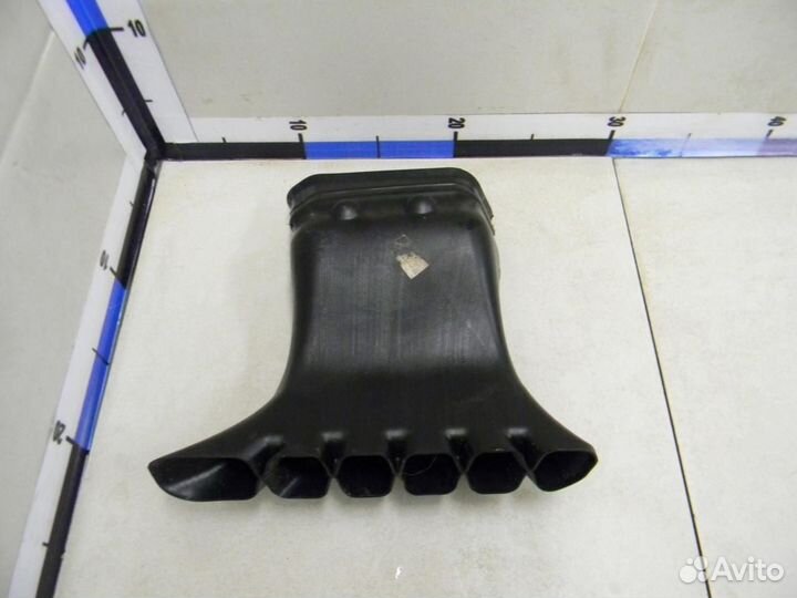 Воздуховод Focus III 2011