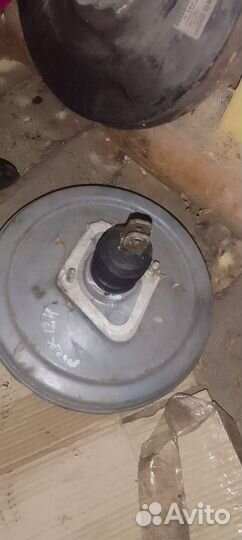 Mercedes w 124 вакуум тормозной