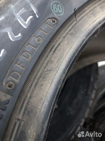 Bridgestone Potenza RE001 Adrenalin 245/45 R18