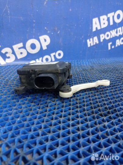 Моторчик заслонок отопителя Volkswagen Passat B5