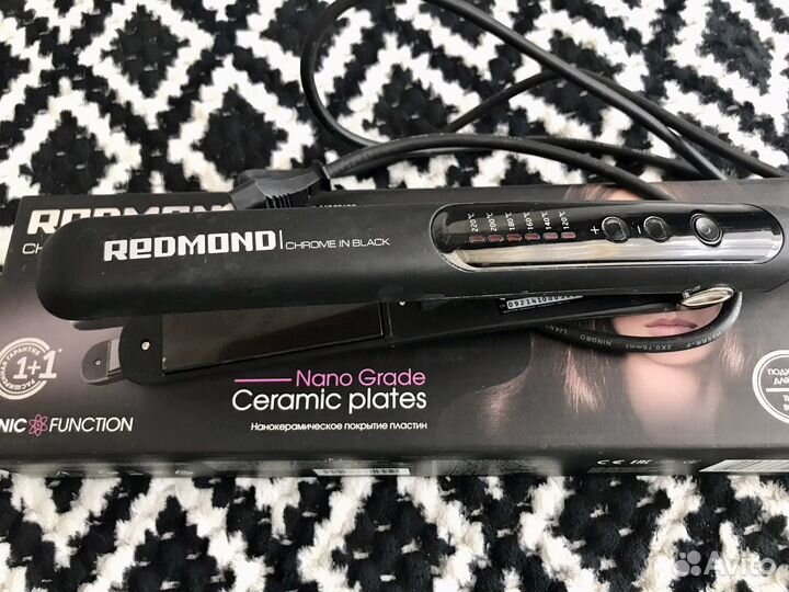 Выпрямитель для волос Redmond RCI-2329