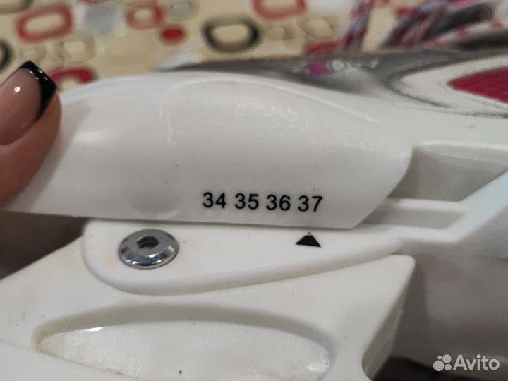 Коньки на девочку