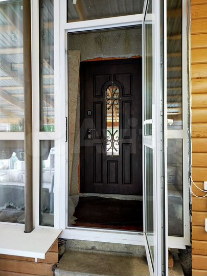 Коттедж 277 м² на участке 12 сот.