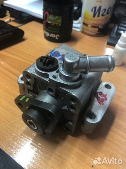 Насос гур Bmw X3 E83 N45N 2009