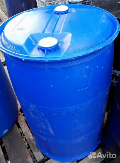Бочки пластиковые на 200л. б/у