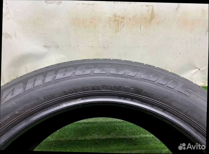 Bridgestone Dueler H/L 33A 235/55 R20