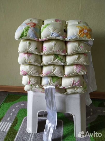 Подушки Бомбон в кроватку