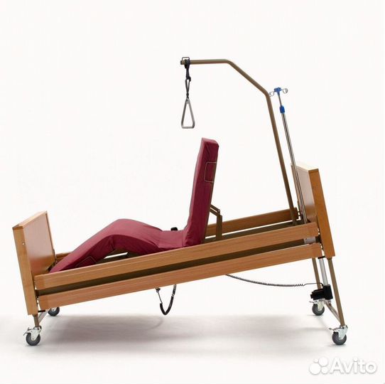 Медицинская кровать