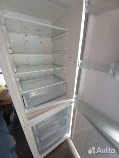 Холодильник samsung