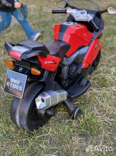 Электроскутер BMW K1300S. Мотоцикл