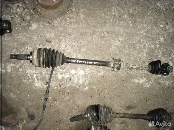 Полуось левая Toyota Corolla E10 Королла Е10