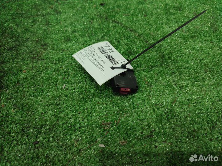 Антенна Bmw 320I F30 N20B20B 2012