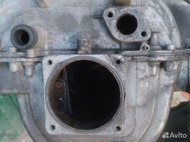 Коллектор впускной мерседес Mercedes a112