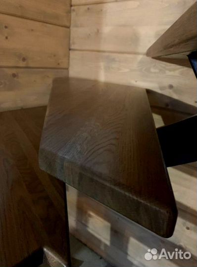 Лестница г-образная на дачу