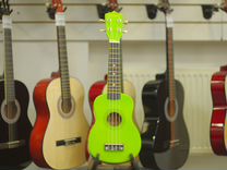 Belucci XU21-11 Green — укулеле сопрано, зеленая