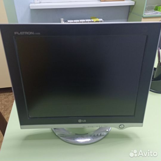 Монитор LG 15 дюймов