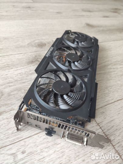 Gigabyte r9 280x 3gb