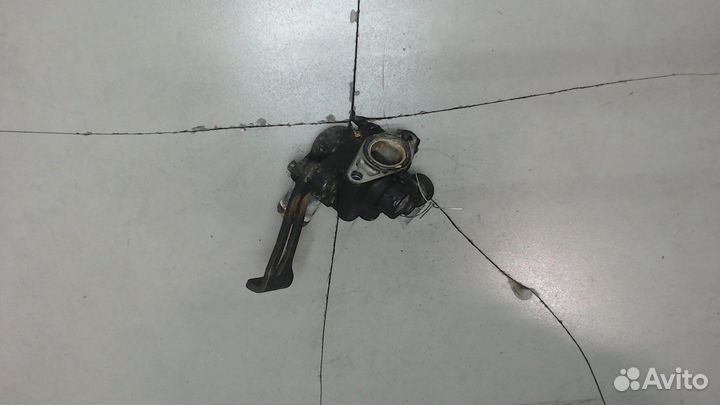 Корпус термостата Mitsubishi Pajero / Montero, 200