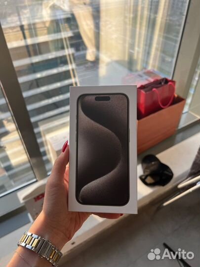 iPhone 15 Pro, 128 ГБ