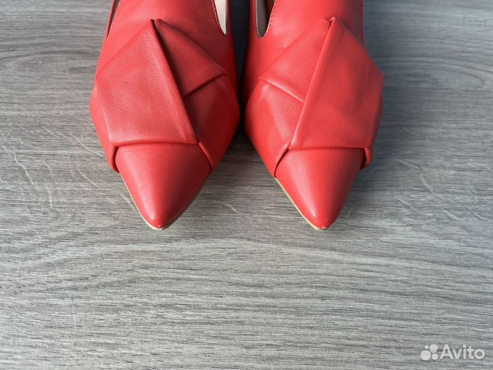 Туфли Pollini 37