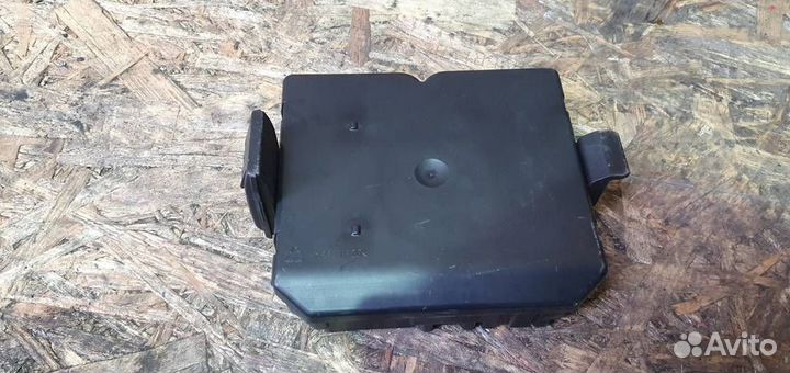 Блок управления крышкой багажника Opel Insignia 2