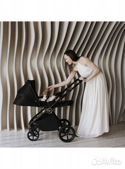 Коляска Sweet Baby Elegante с реверсивным блоком