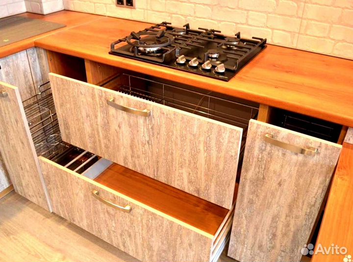 Кухонный гарнитур 