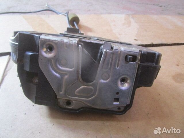 Замок двери задней правой Mercedes Benz W211 E-Kla