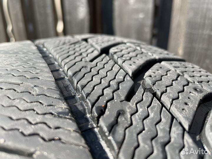 Michelin X-Ice 205/60 R16 96T